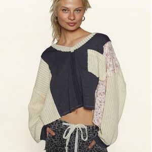 POL “ Bonnie 2 “ POL V-Neck Top with Crochet Detail SR8